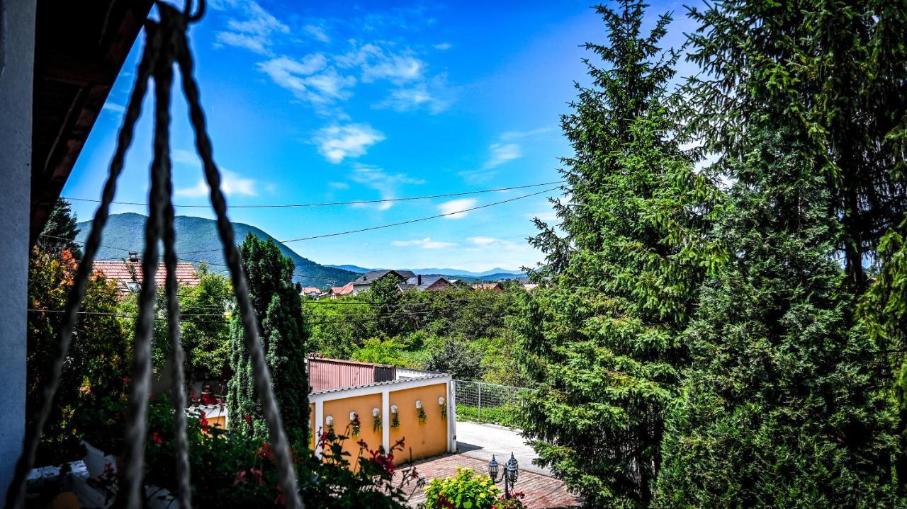 Villa Aj7 *